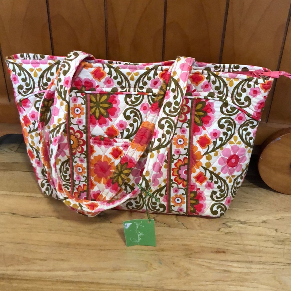 Vera Bradley Purse - Picture 1 of 3